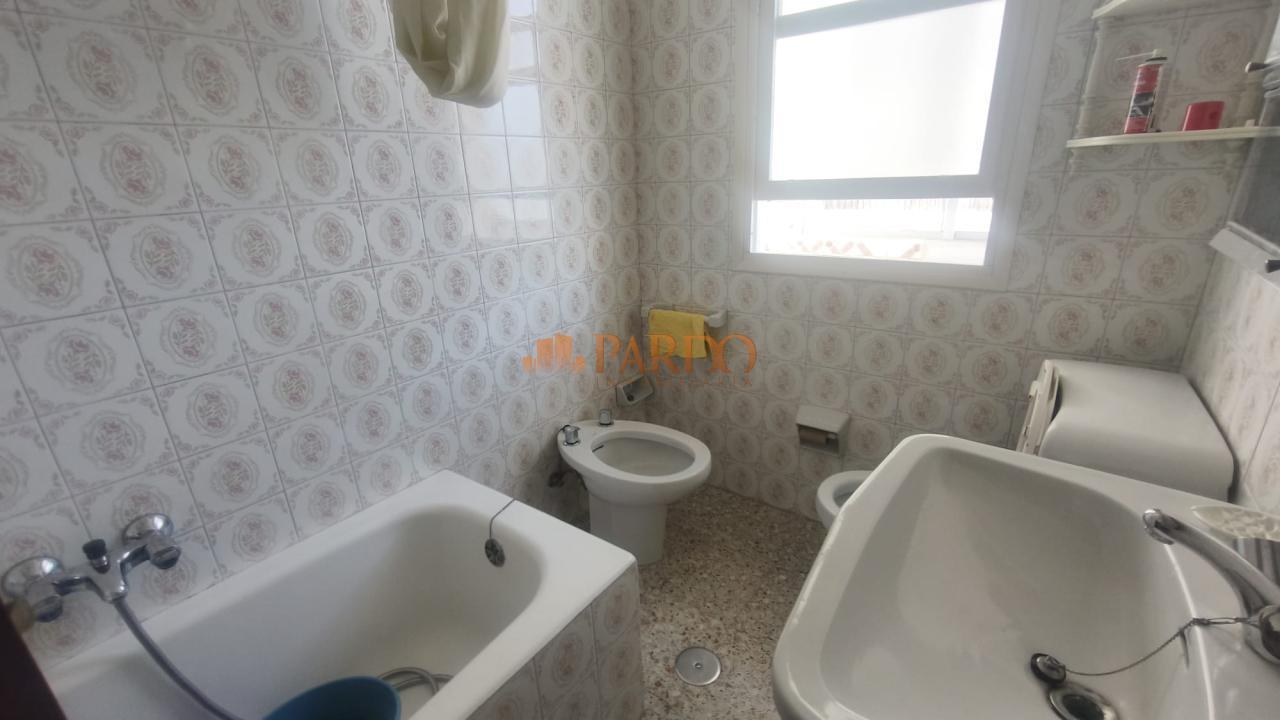 Flat for Sale in Narón