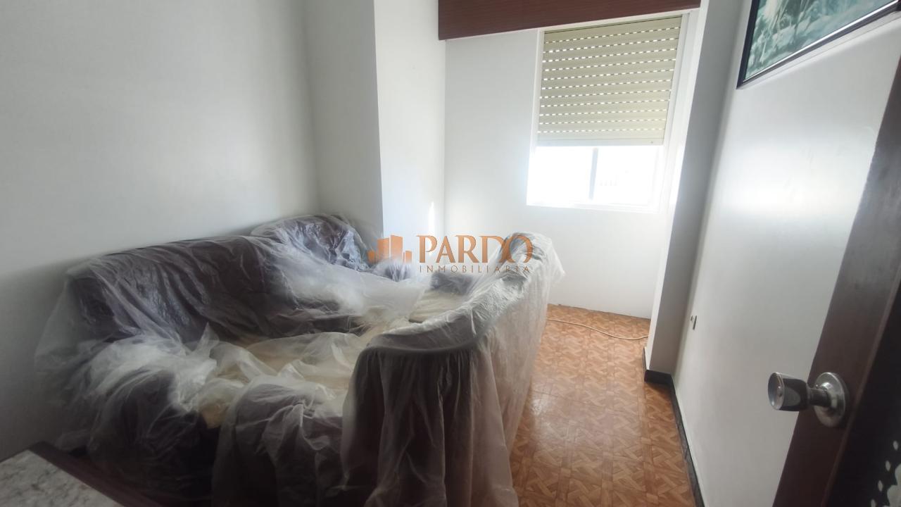 Flat for Sale in Narón