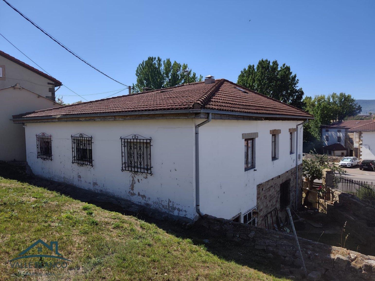 House for Sale in Campoo de Enmedio