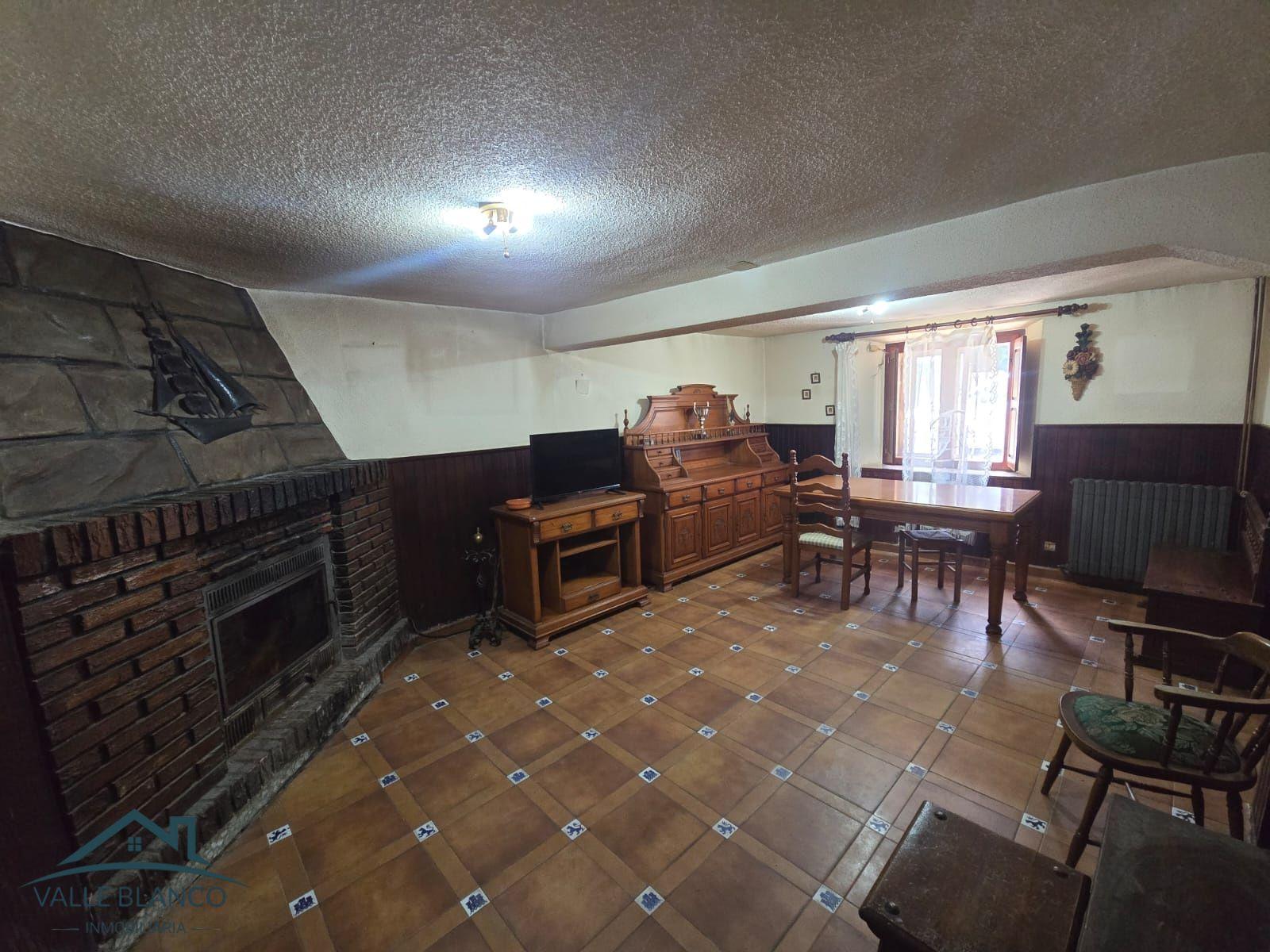 Casa en Venta en Valle de Valdebezana