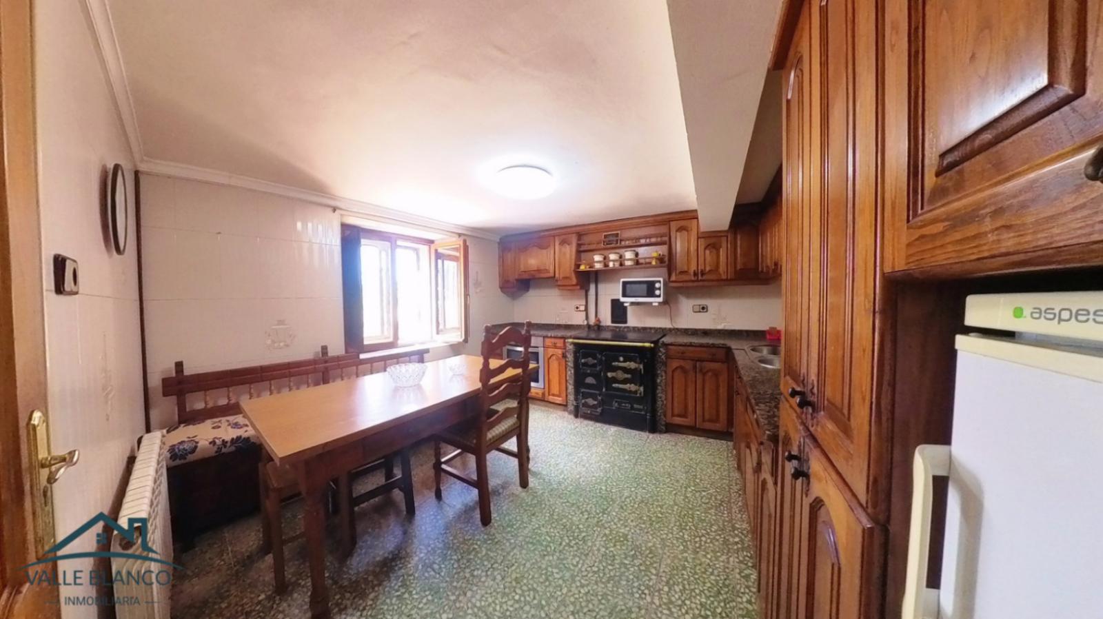 Casa en Venta en Valle de Valdebezana