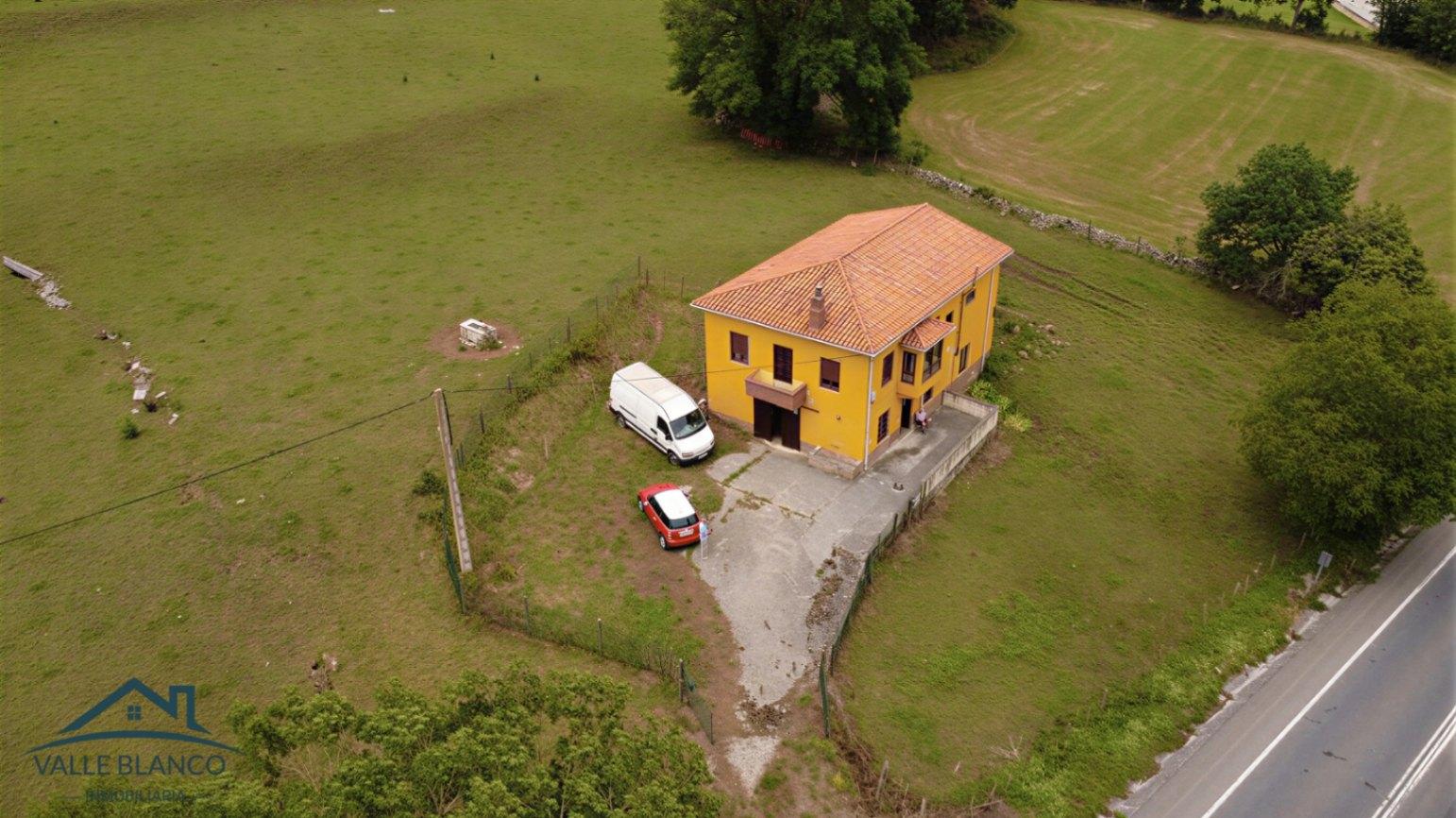 Casa en Venta en Corvera de Toranzo