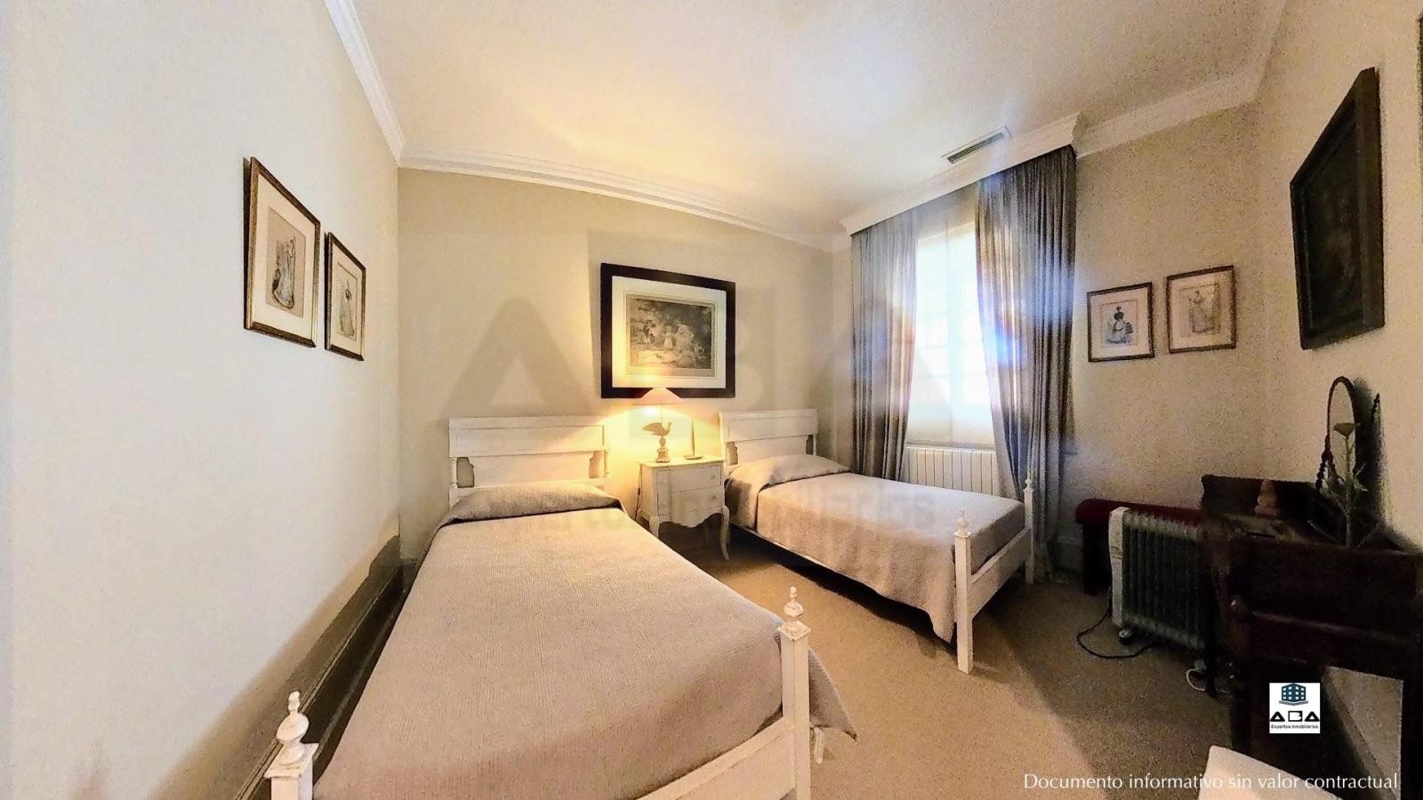 Chalet for Sale in Jerez de la Frontera