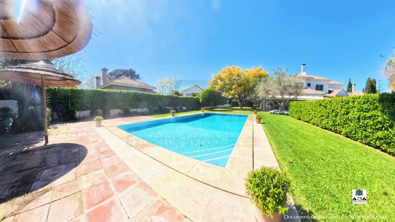 Chalet for Sale in Jerez de la Frontera