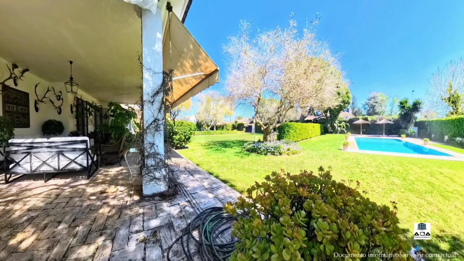 Chalet for Sale in Jerez de la Frontera