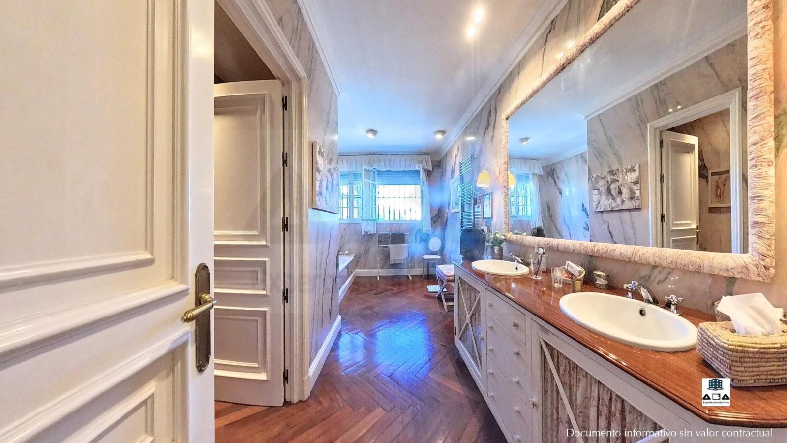 Chalet for Sale in Jerez de la Frontera