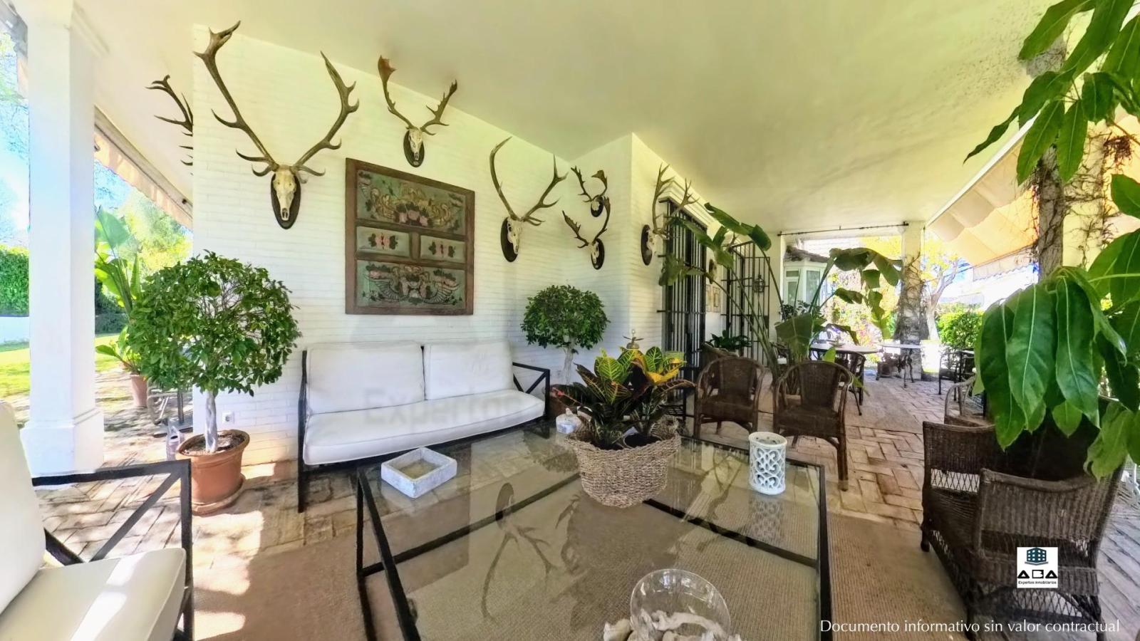 Chalet for Sale in Jerez de la Frontera