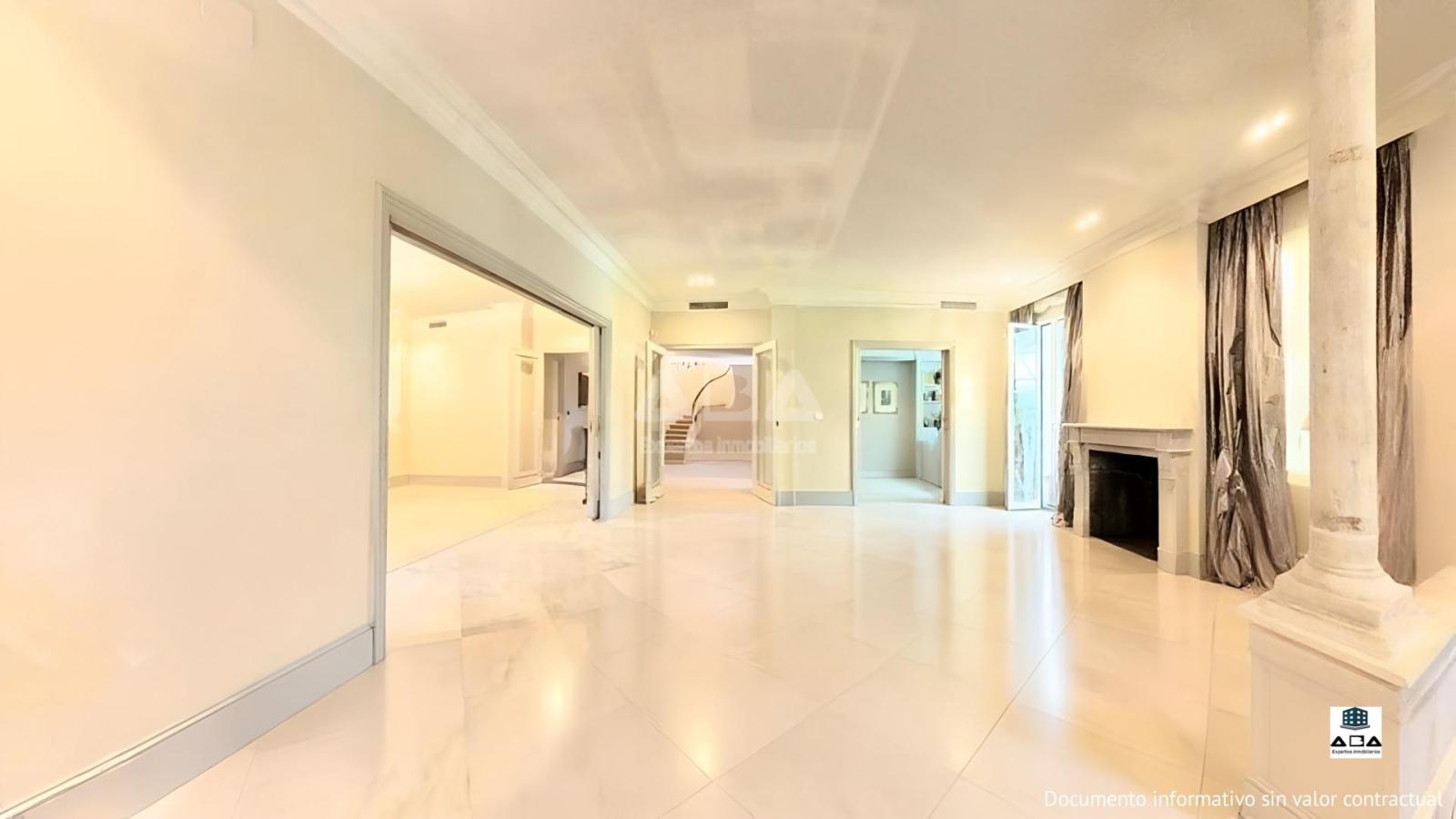 Chalet for Sale in Jerez de la Frontera