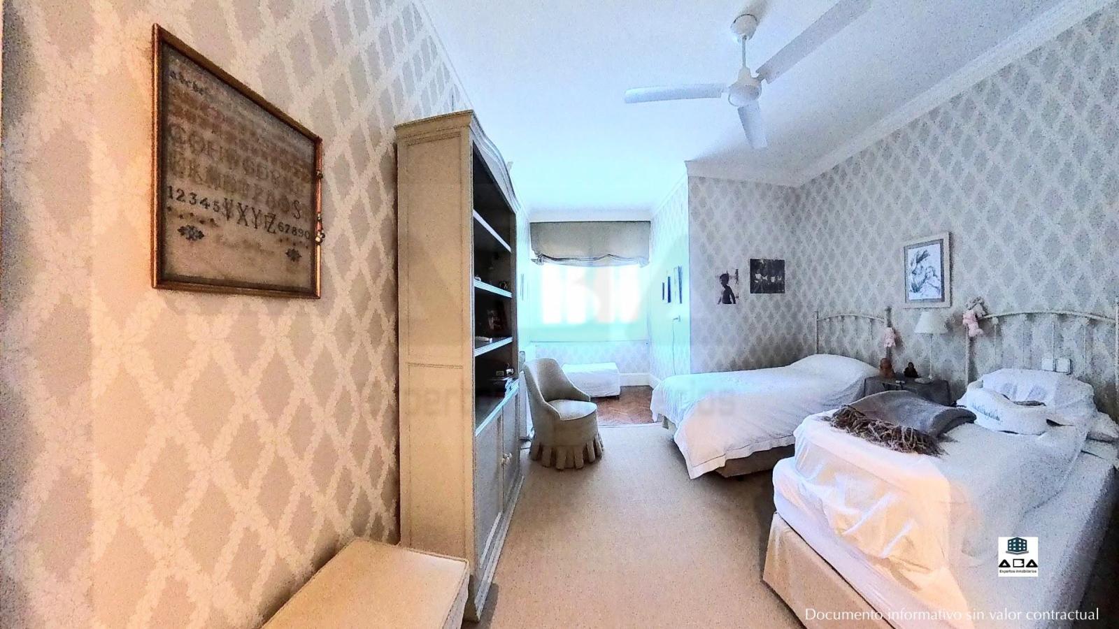 Chalet for Sale in Jerez de la Frontera