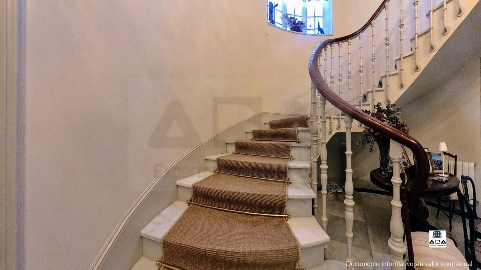 Chalet for Sale in Jerez de la Frontera