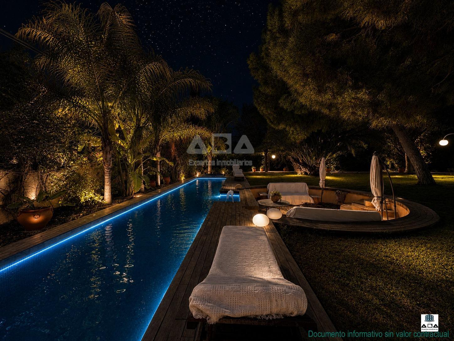 Chalet for Sale in Alicante