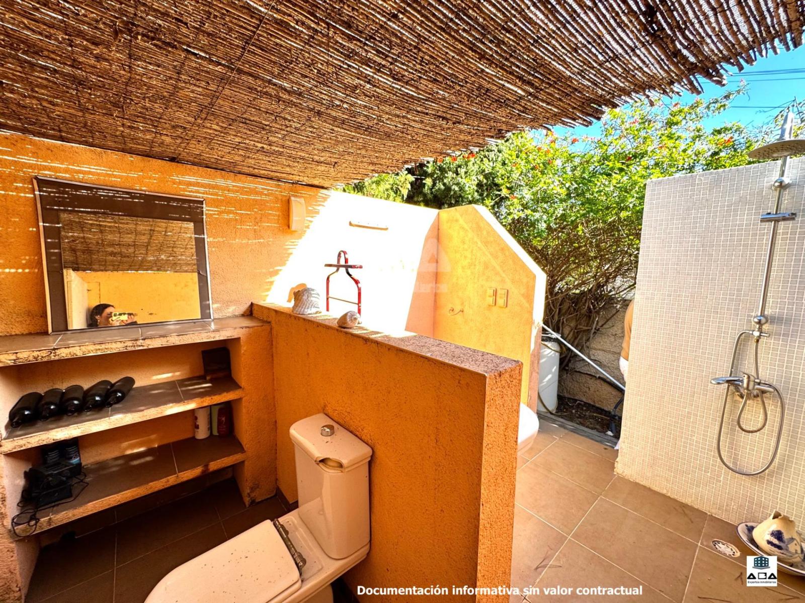 Chalet for Sale in Alicante