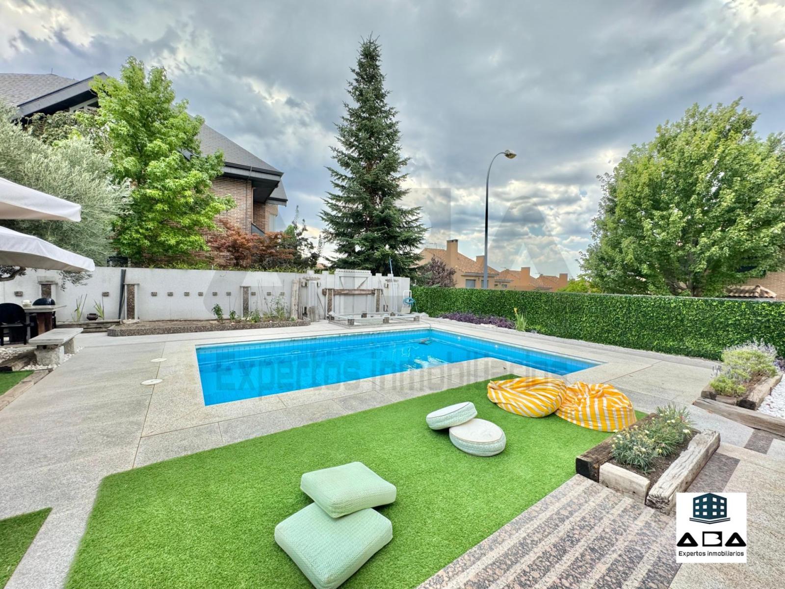 Chalet for Sale in Torrelodones