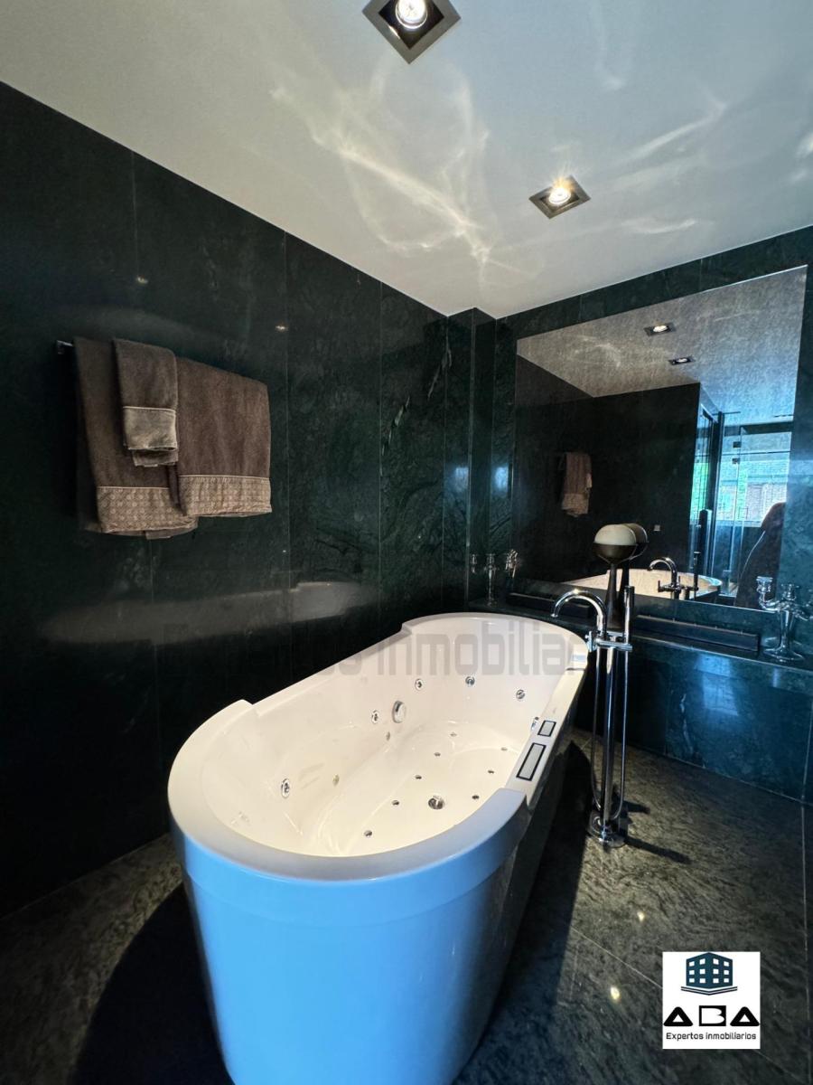 Chalet for Sale in Torrelodones