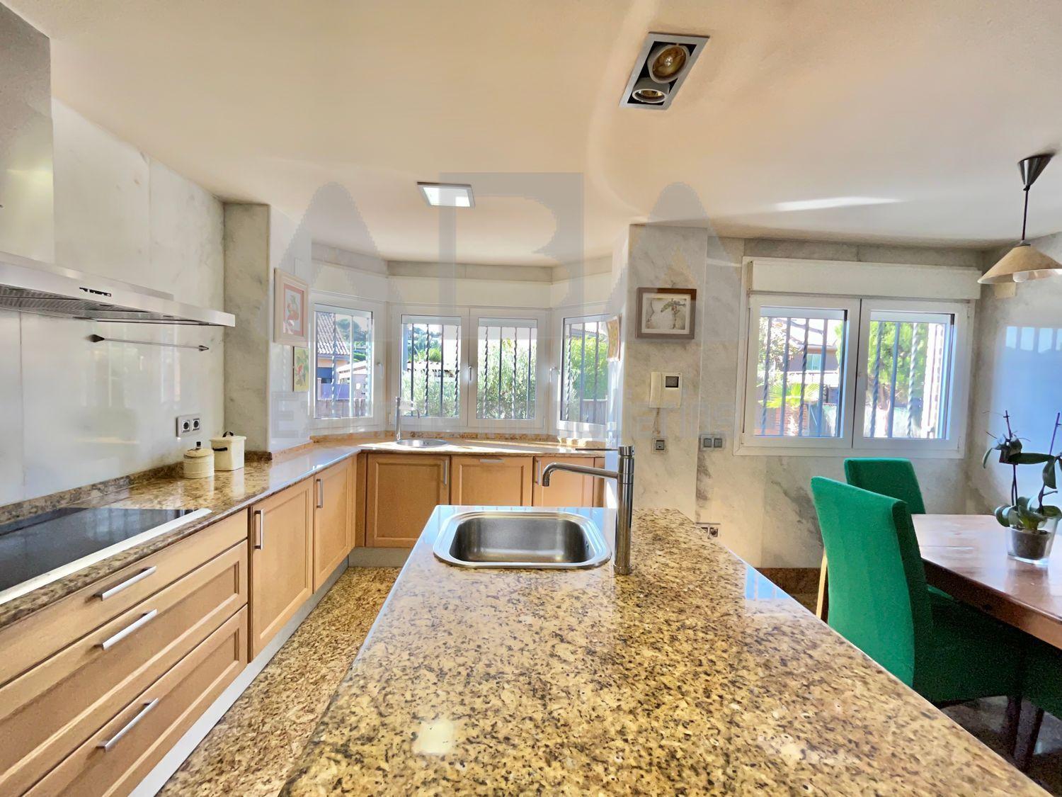 Chalet for Sale in Torrelodones