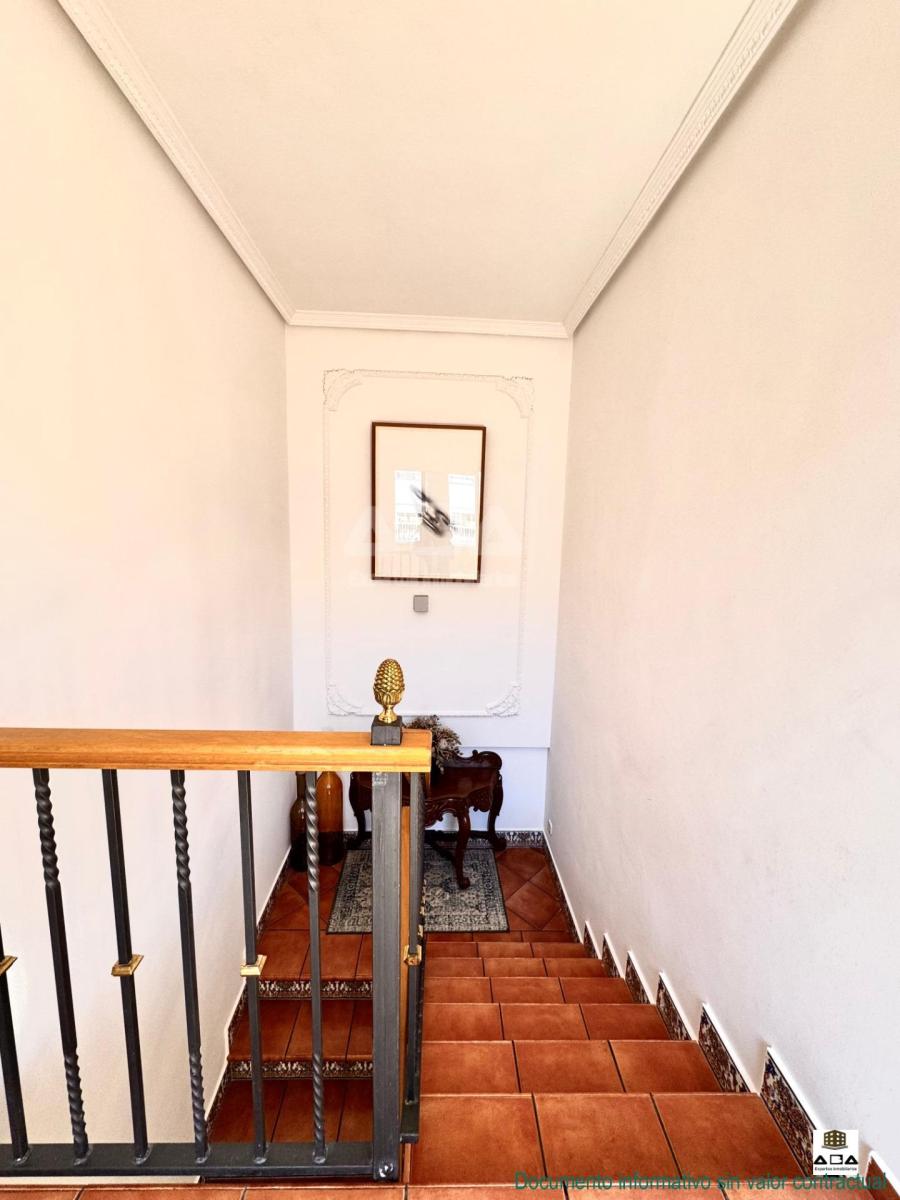 Chalet for Sale in Villanueva de la Cañada
