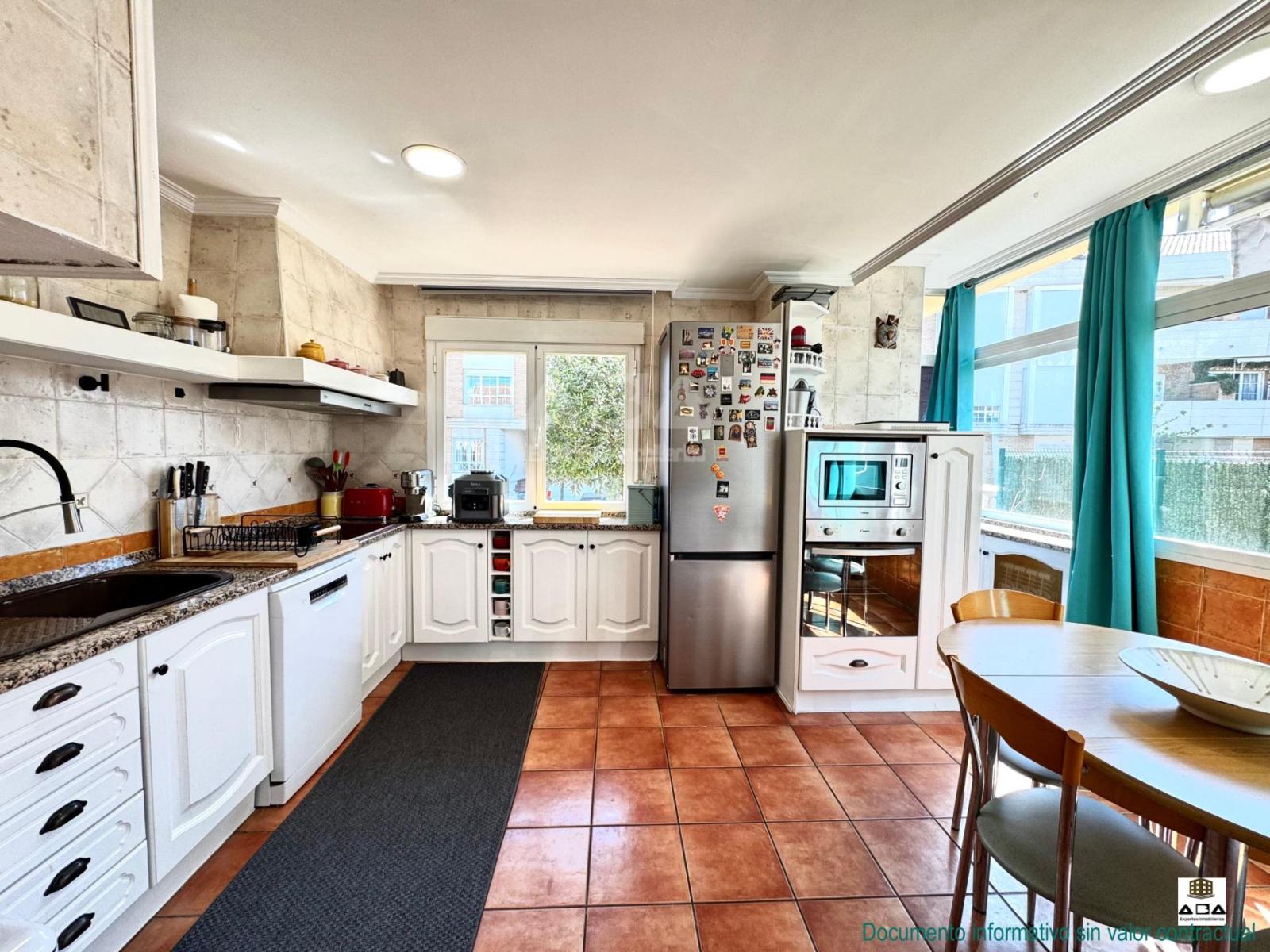 Chalet for Sale in Villanueva de la Cañada