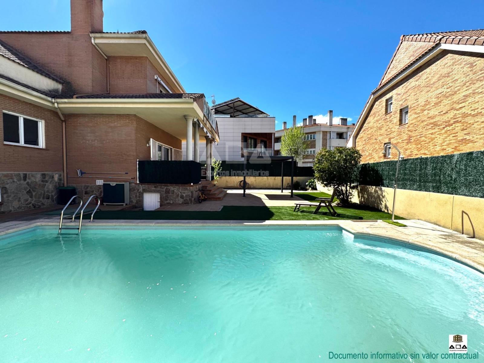 Chalet for Sale in Villanueva de la Cañada