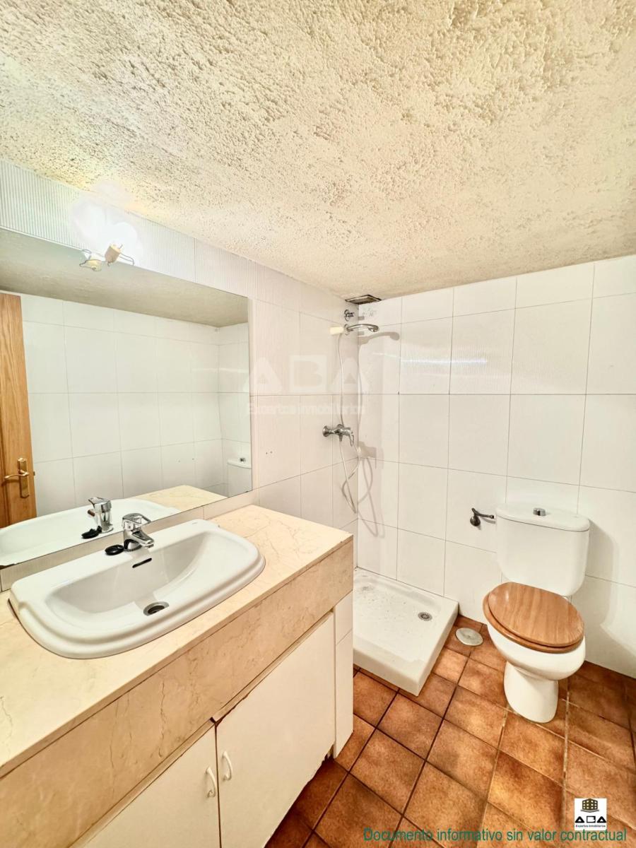 Chalet for Sale in Villanueva de la Cañada