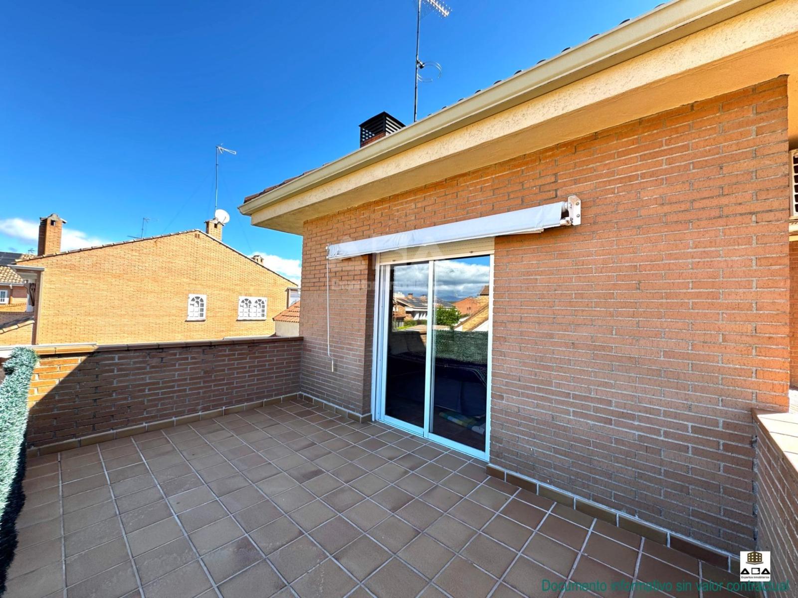Chalet for Sale in Villanueva de la Cañada
