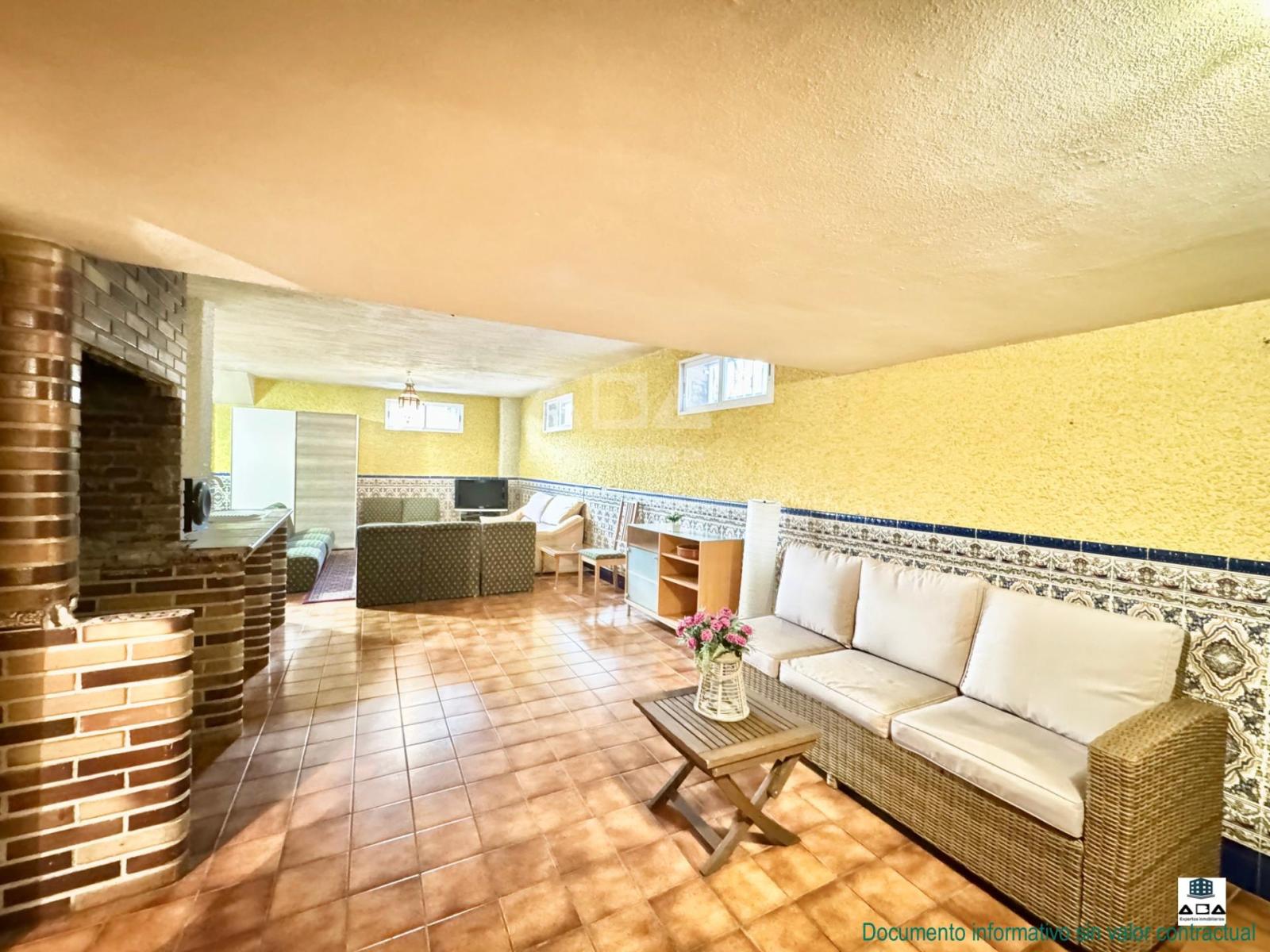 Chalet for Sale in Villanueva de la Cañada