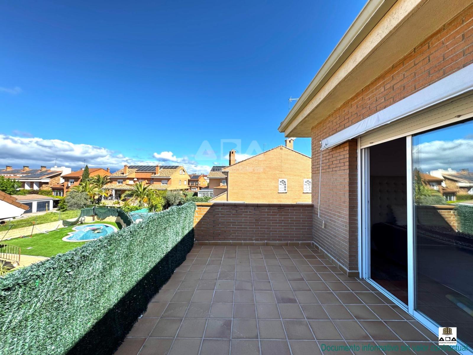 Chalet for Sale in Villanueva de la Cañada