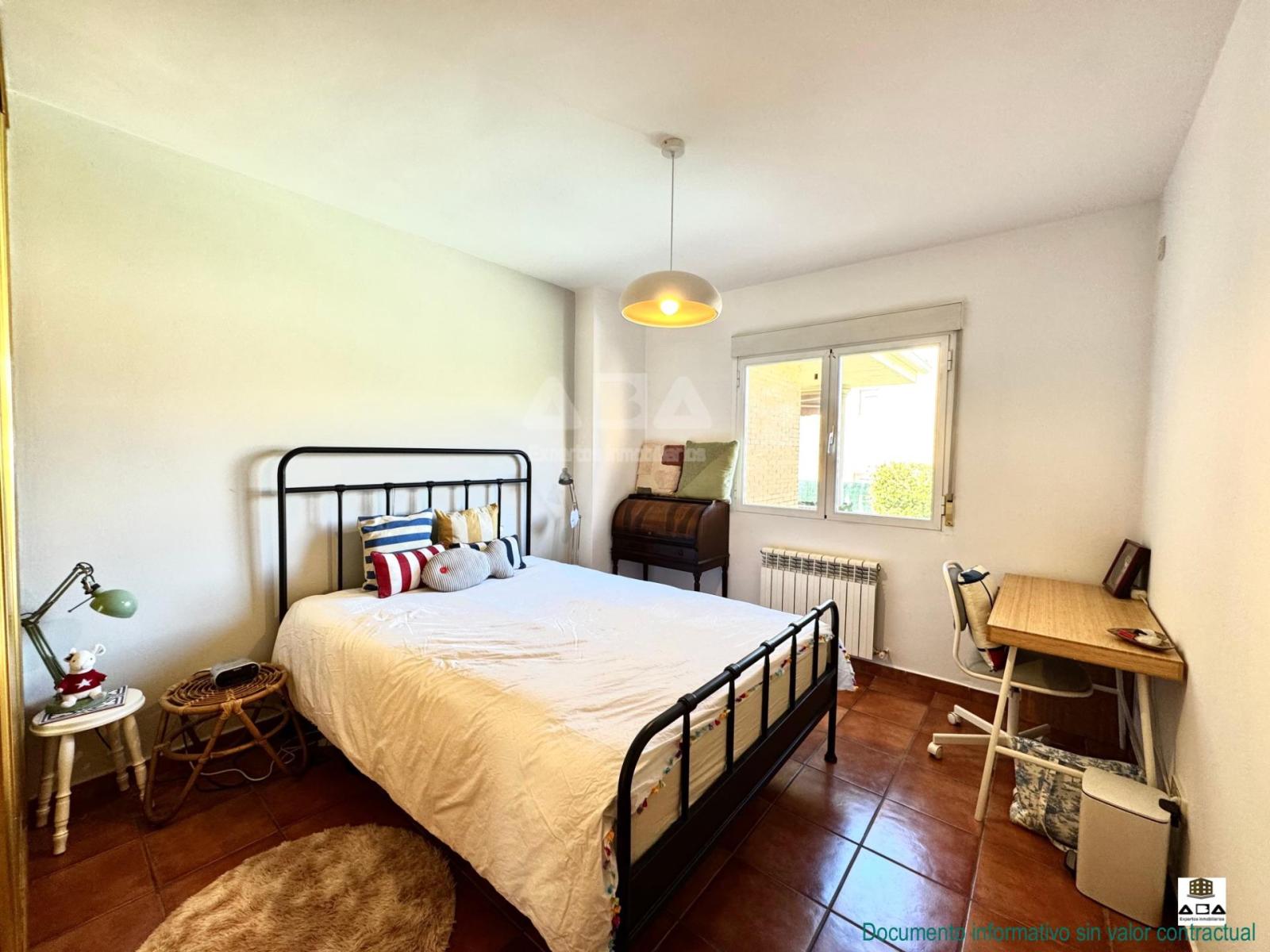 Chalet for Sale in Villanueva de la Cañada