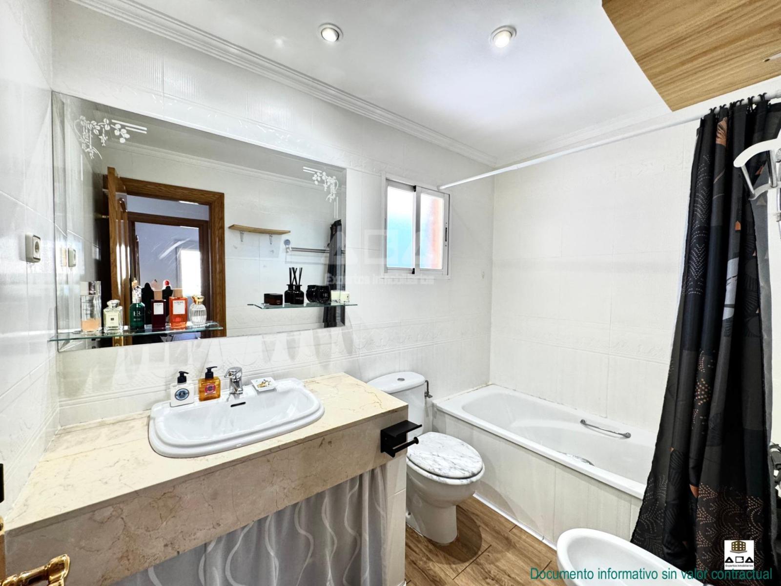 Chalet for Sale in Villanueva de la Cañada