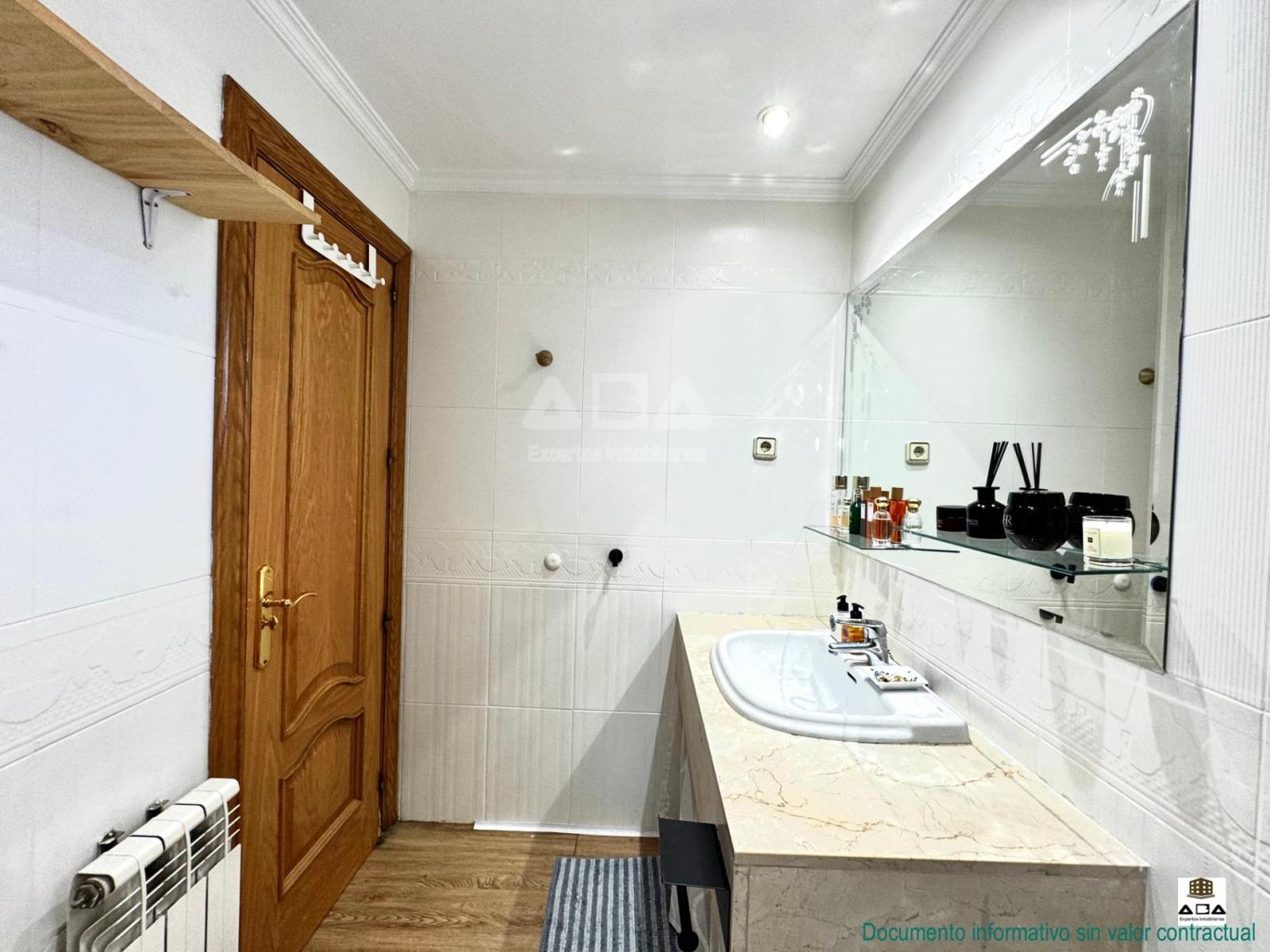Chalet for Sale in Villanueva de la Cañada