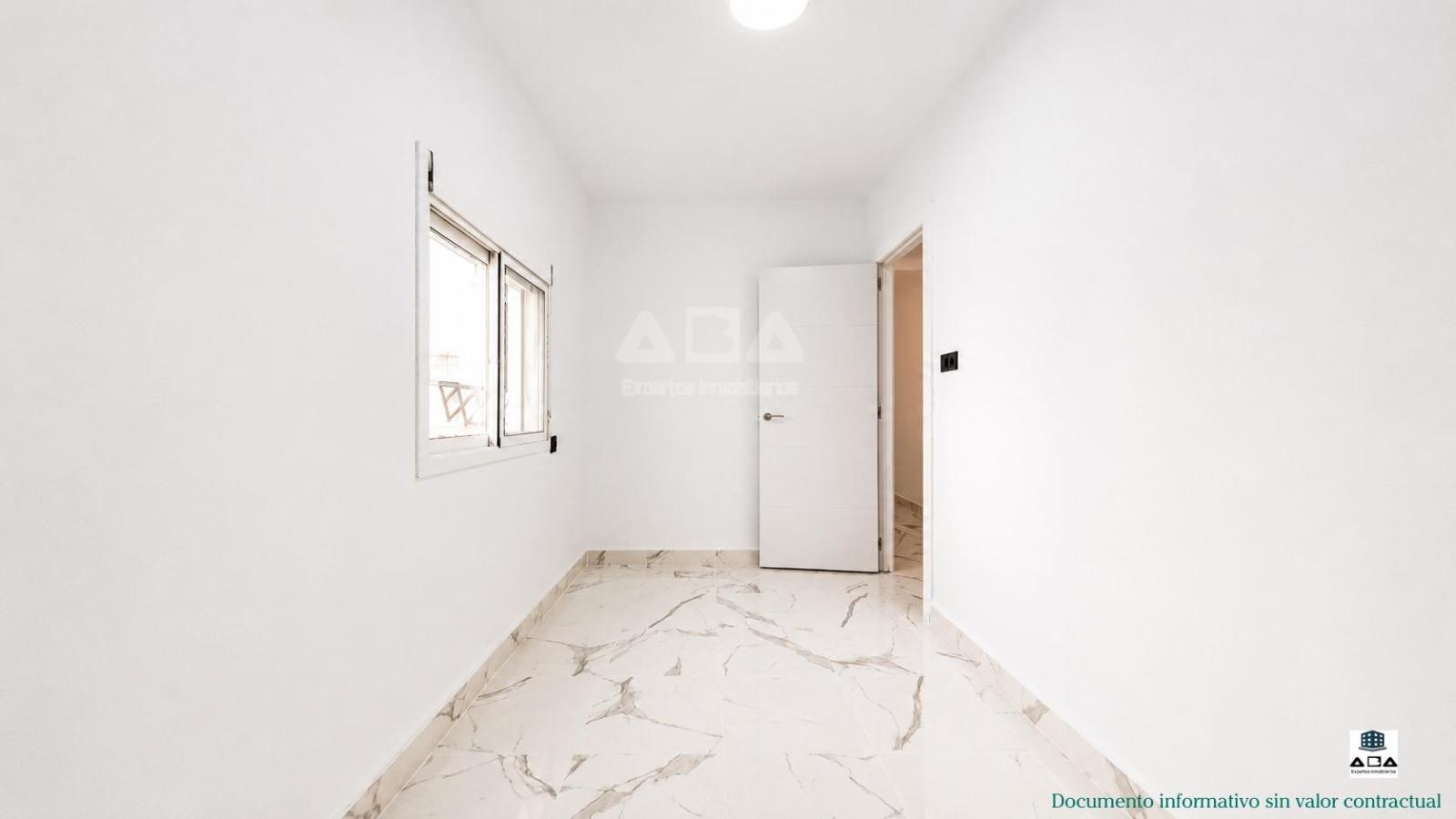 Penthouse for Sale in Puig