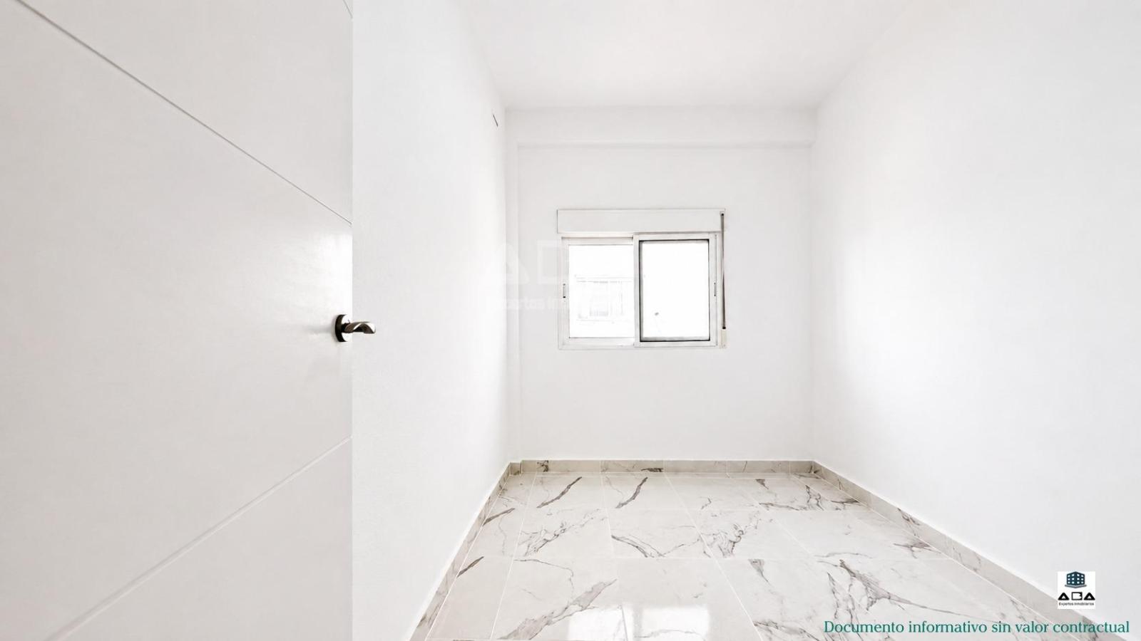 Penthouse for Sale in Puig