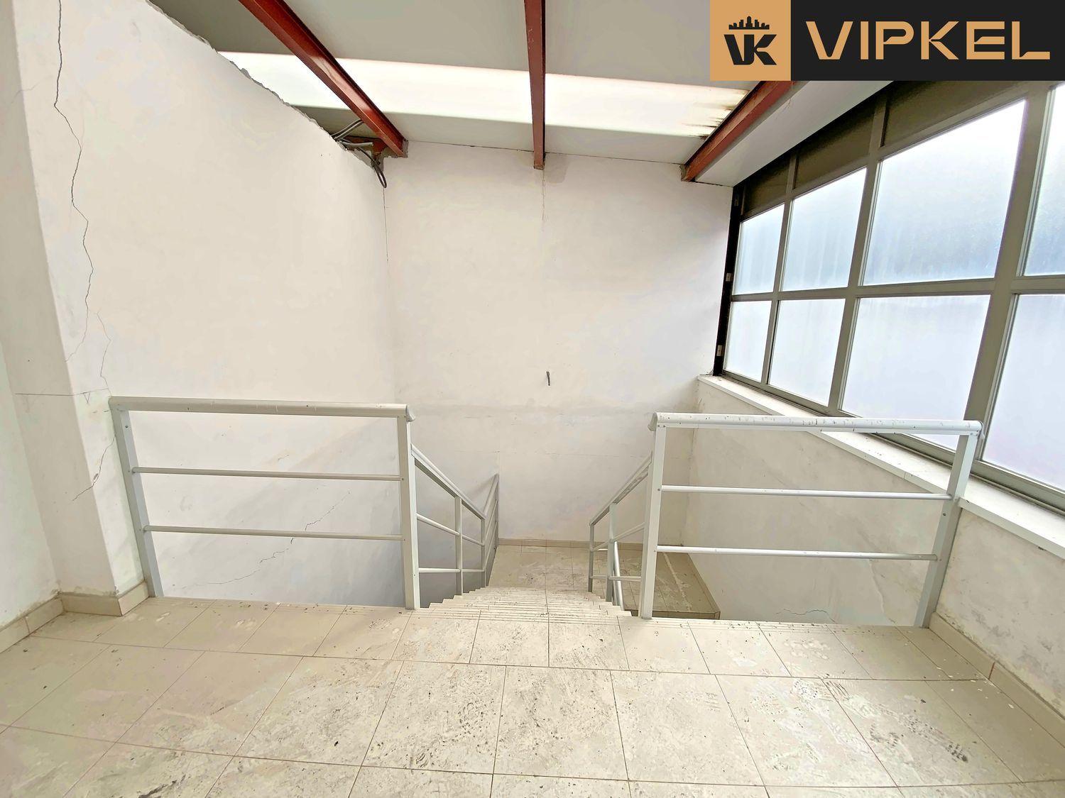 Industrial Unit for Sale in La Coruña