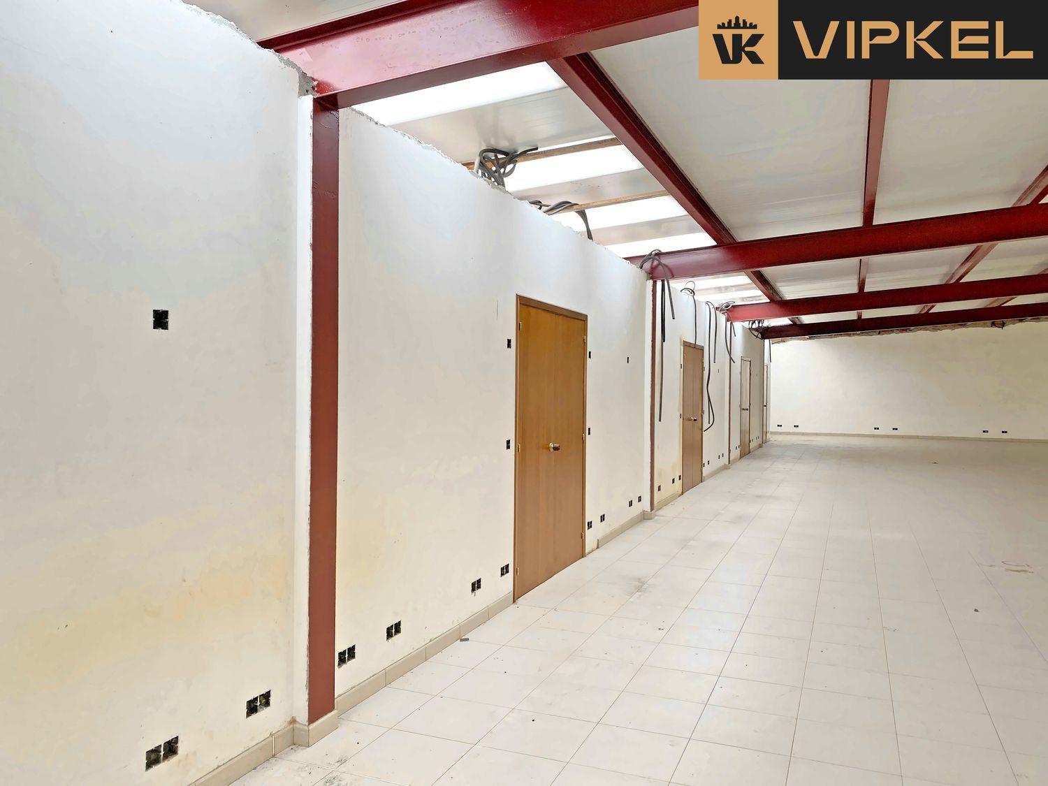 Industrial Unit for Sale in La Coruña
