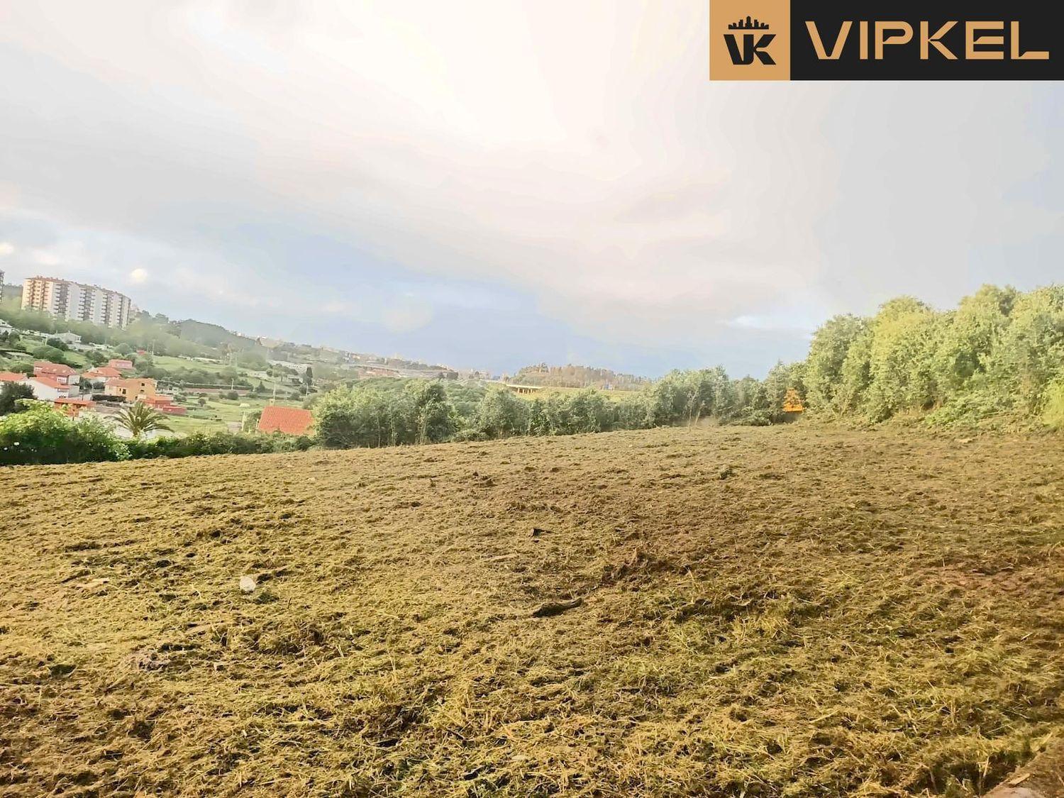 Plot for Sale in La Coruña