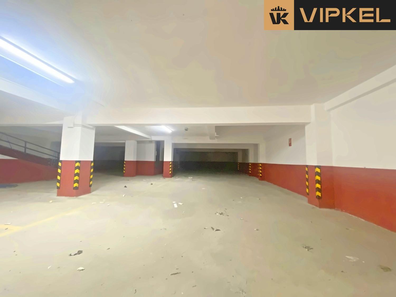Garage for Sale in Santiago de Compostela