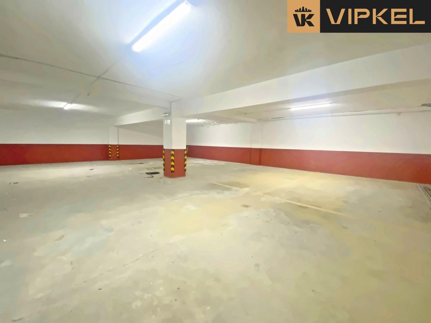 Garage for Sale in Santiago de Compostela