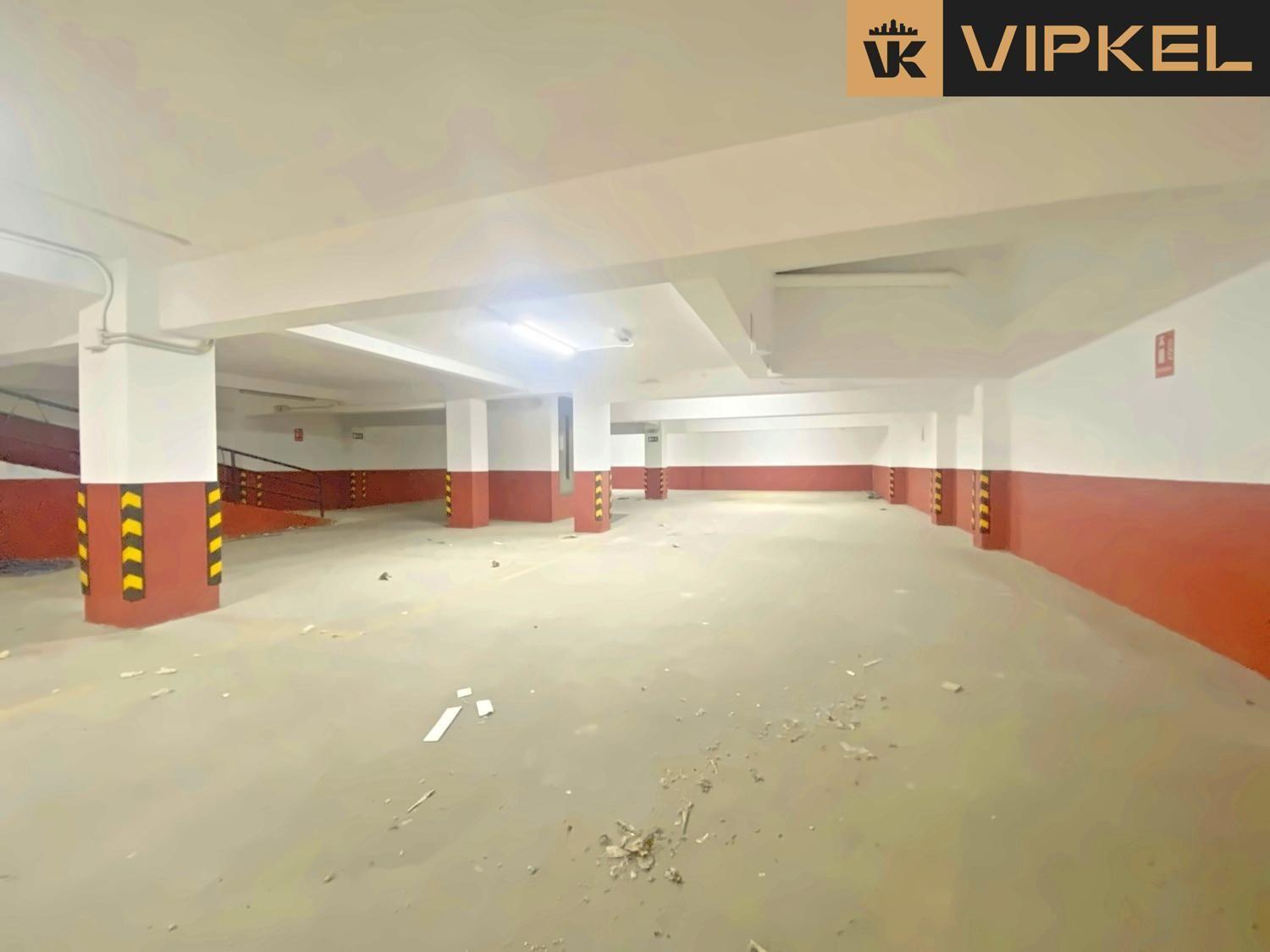 Garage for Sale in Santiago de Compostela
