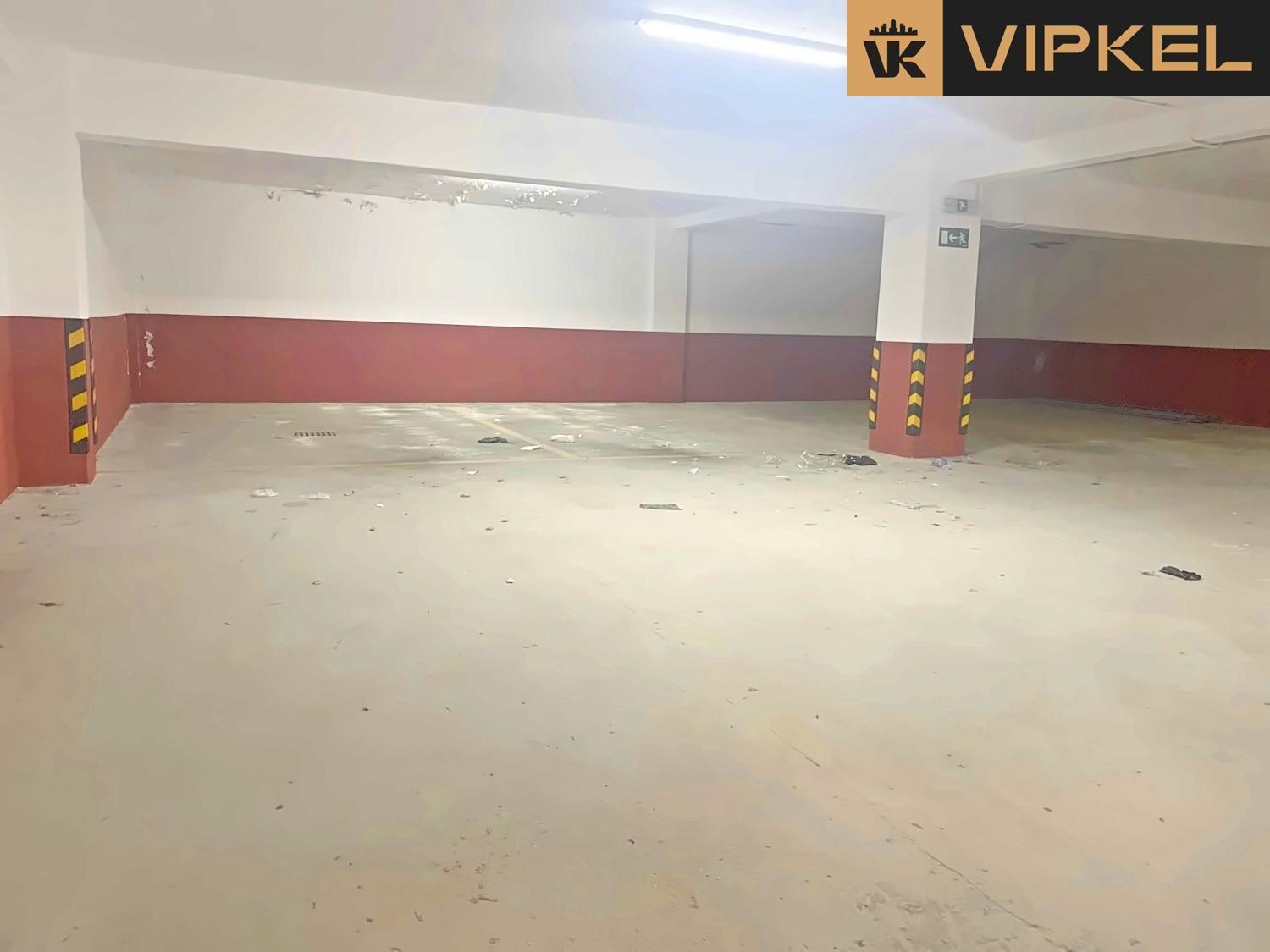 Garage for Sale in Santiago de Compostela