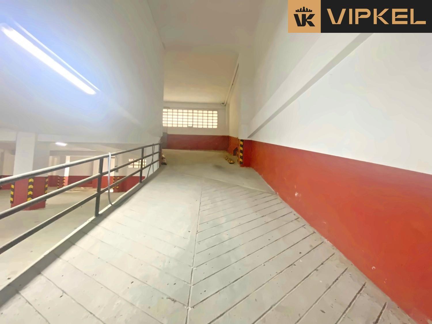 Garage for Sale in Santiago de Compostela