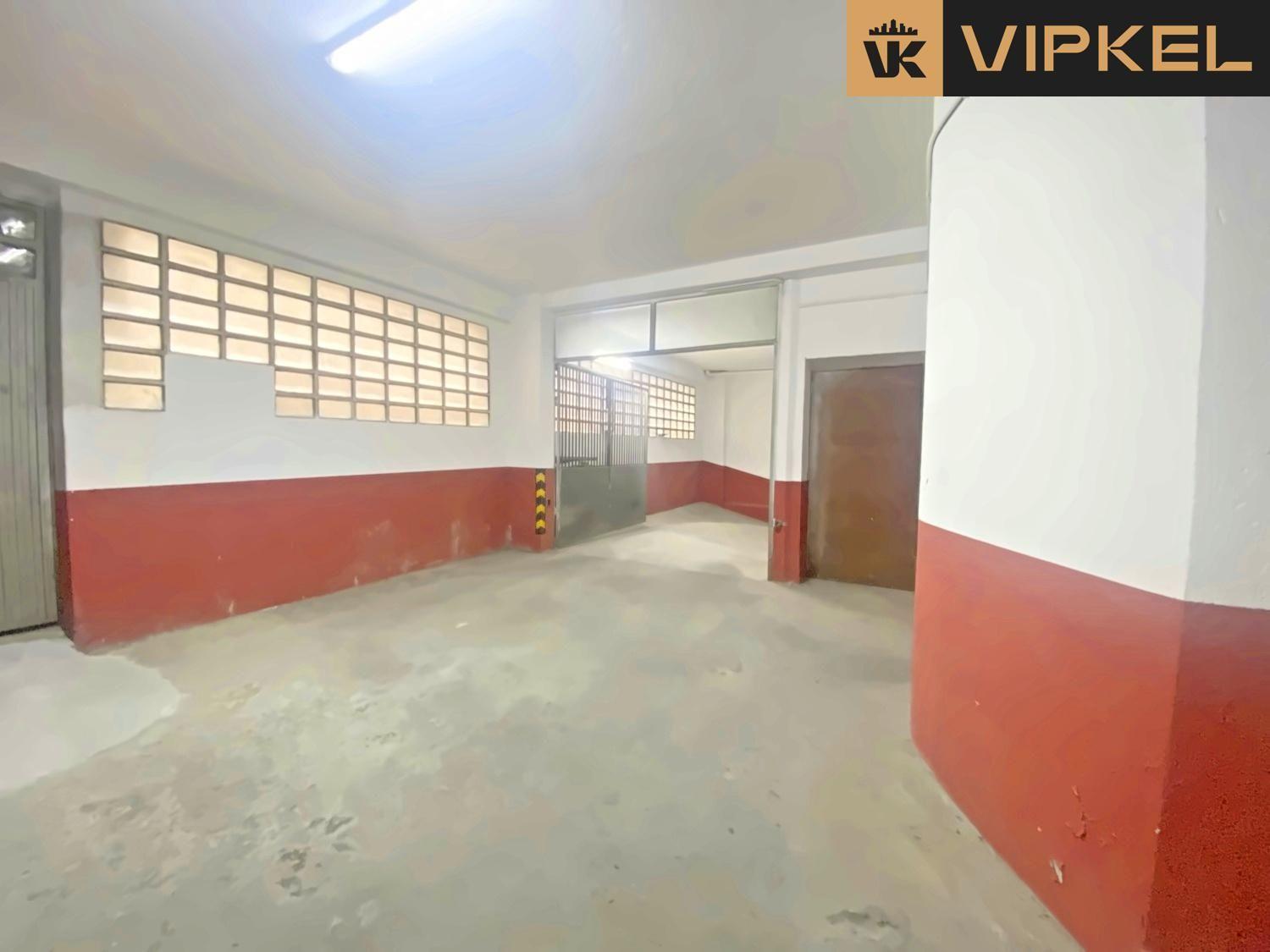 Garage for Sale in Santiago de Compostela