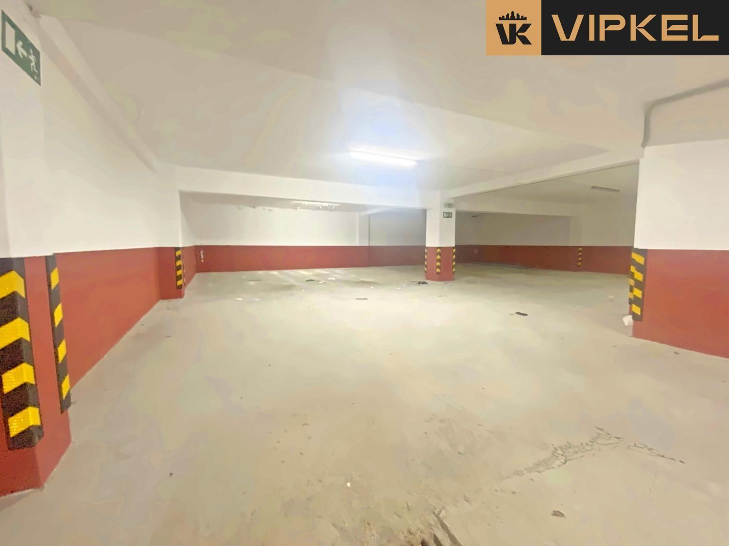 Garage for Sale in Santiago de Compostela