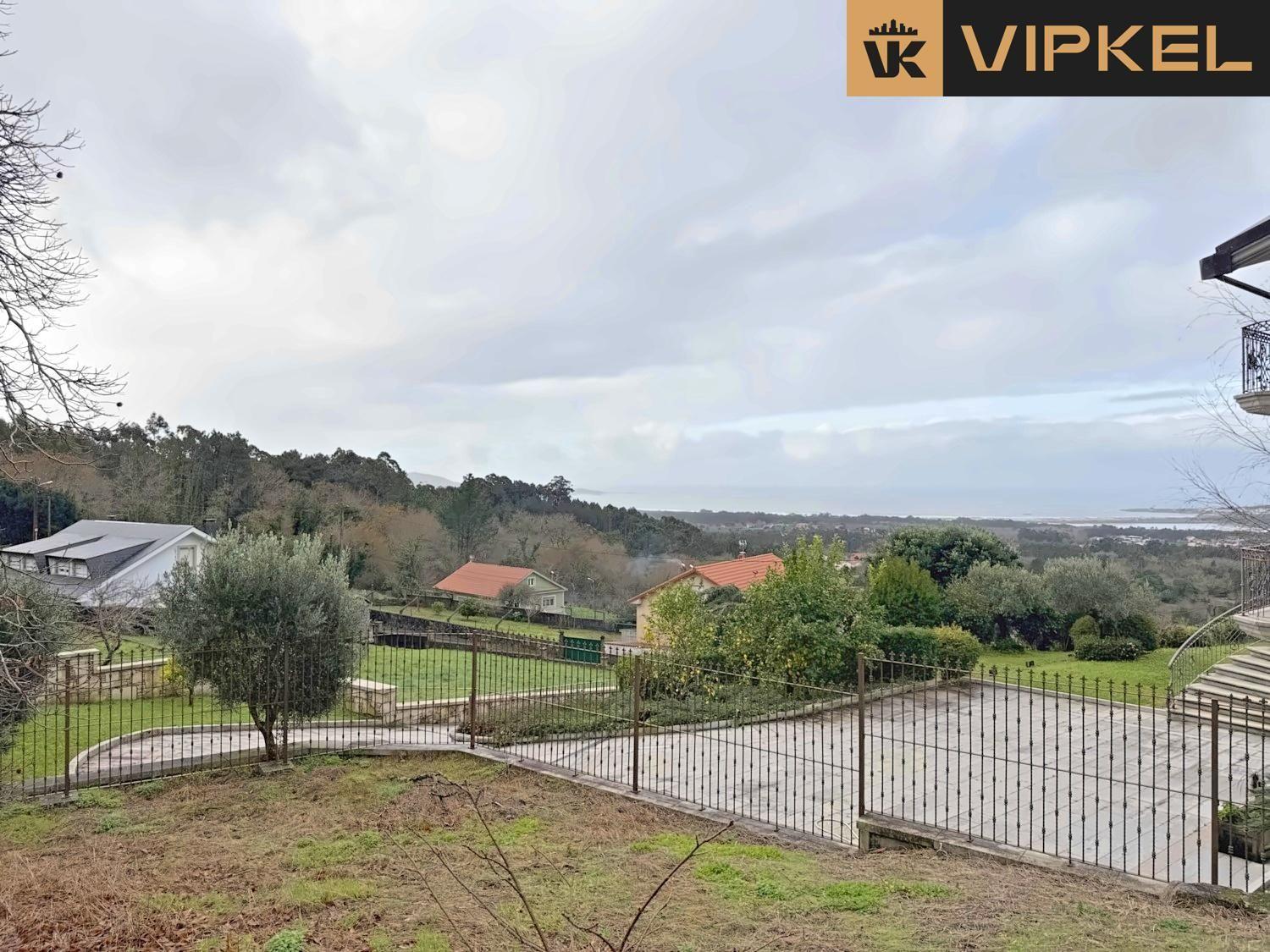 Villa for Sale in Carnota