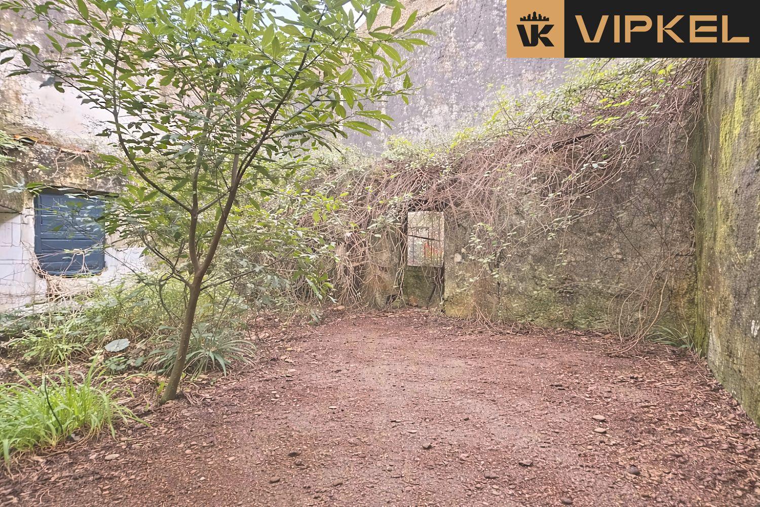Villa for Sale in Grove, O