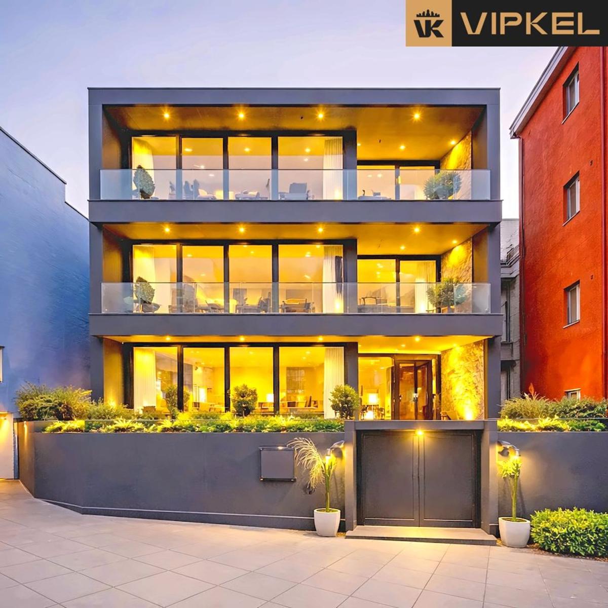 Villa for Sale in Grove, O