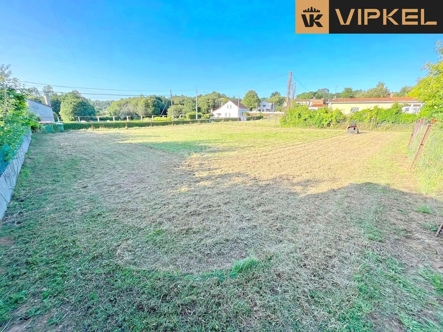 Plot for Sale in Cambre