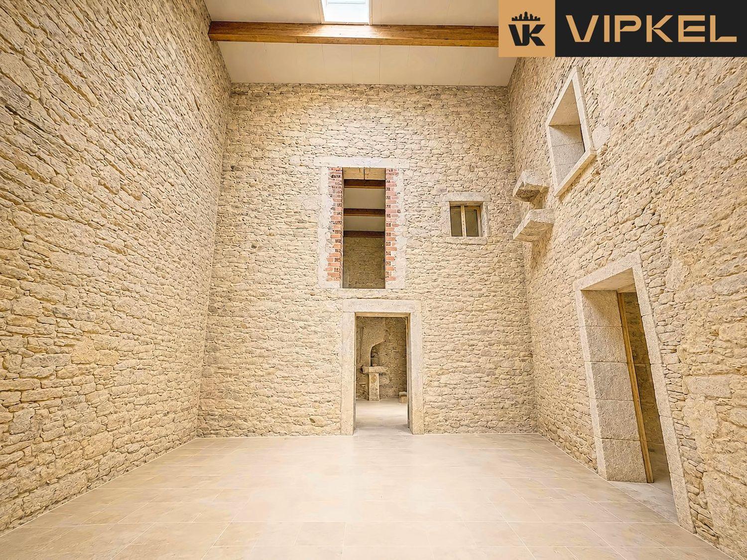 Semi-detached House for Sale in Santiago de Compostela