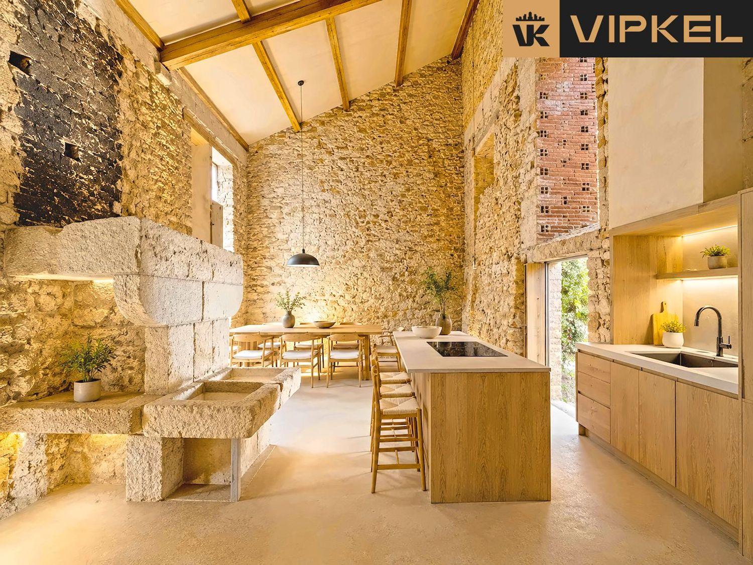 Semi-detached House for Sale in Santiago de Compostela