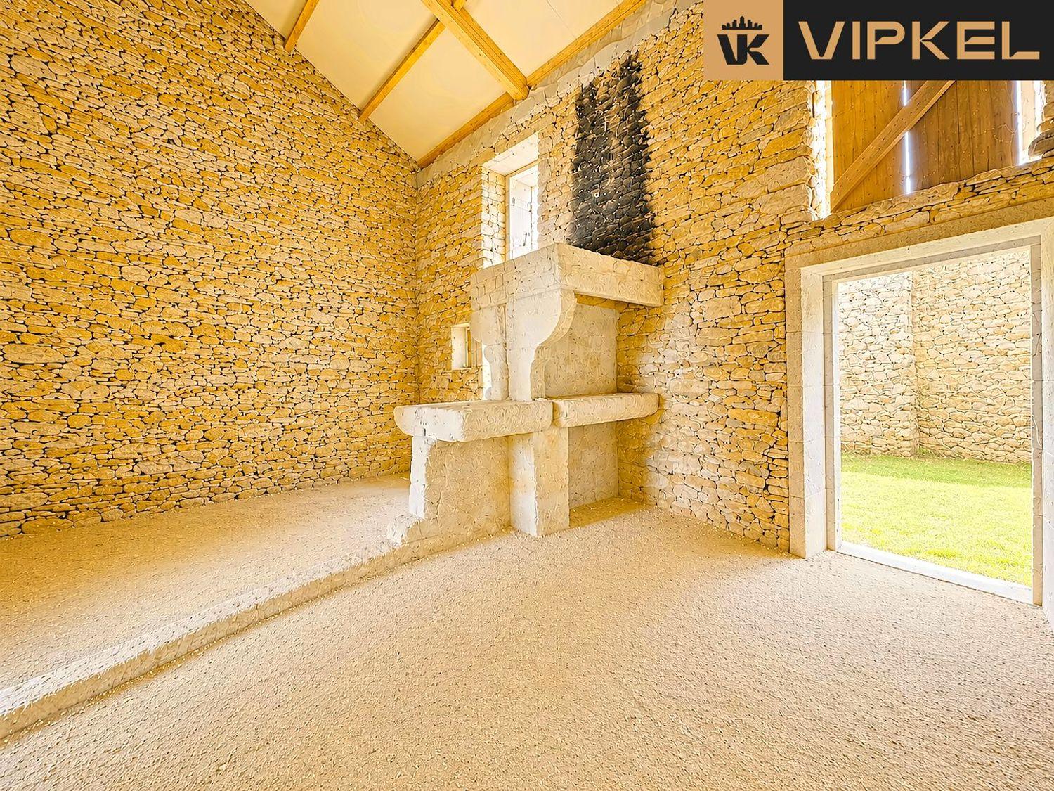 Semi-detached House for Sale in Santiago de Compostela