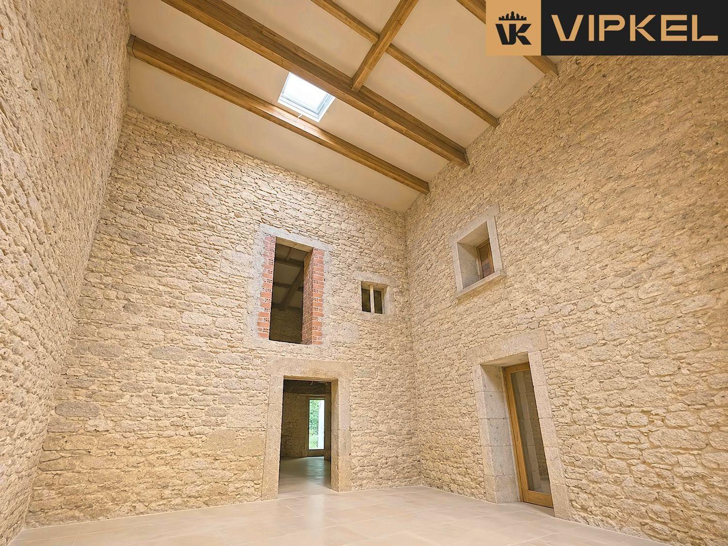 Semi-detached House for Sale in Santiago de Compostela