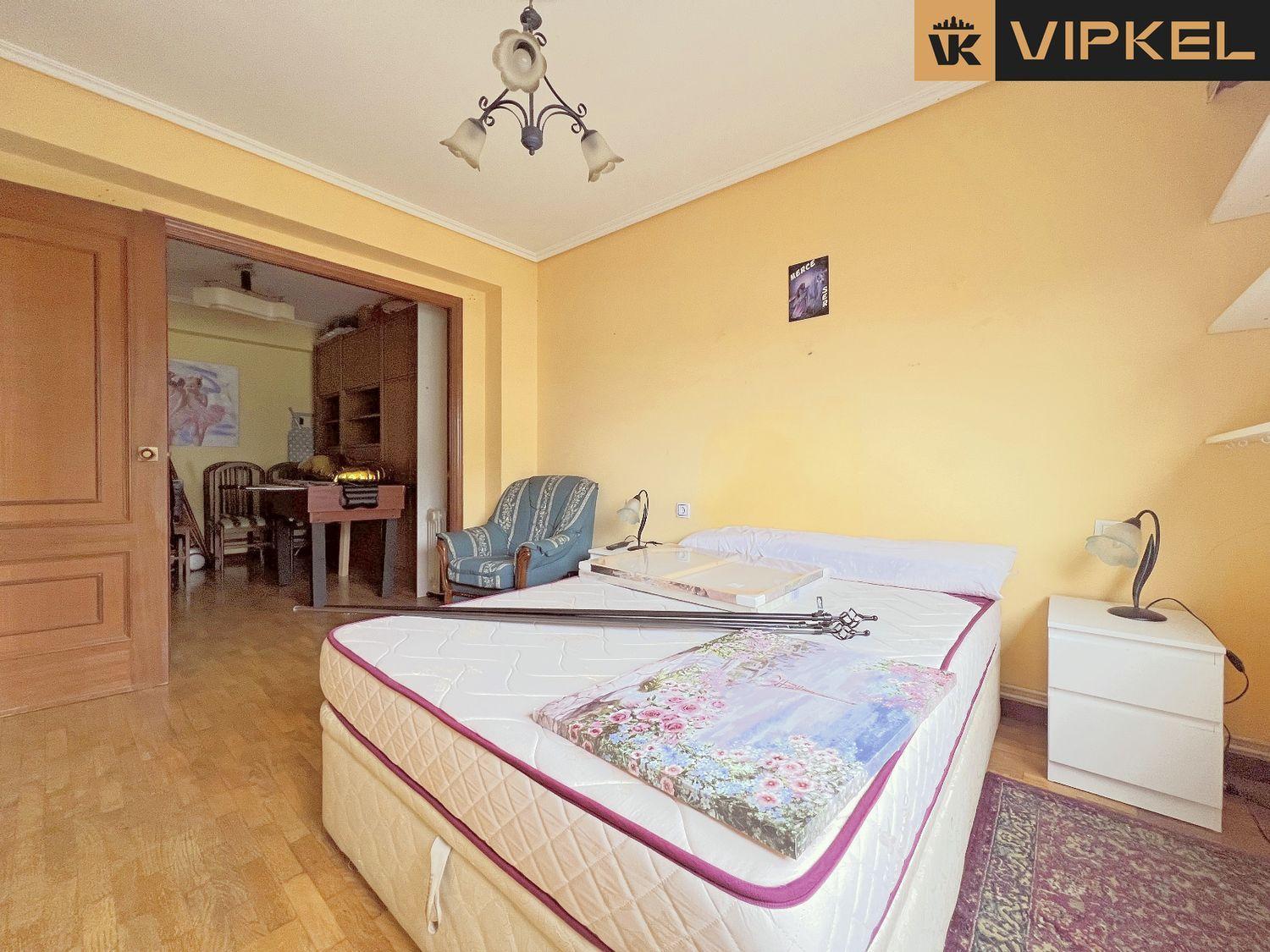 Flat for Sale in Ferrol